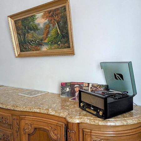 Maison De Style Tout Confort, Position Ideale, Avec Clim Et Petit Exterieur Orange  Eksteriør billede