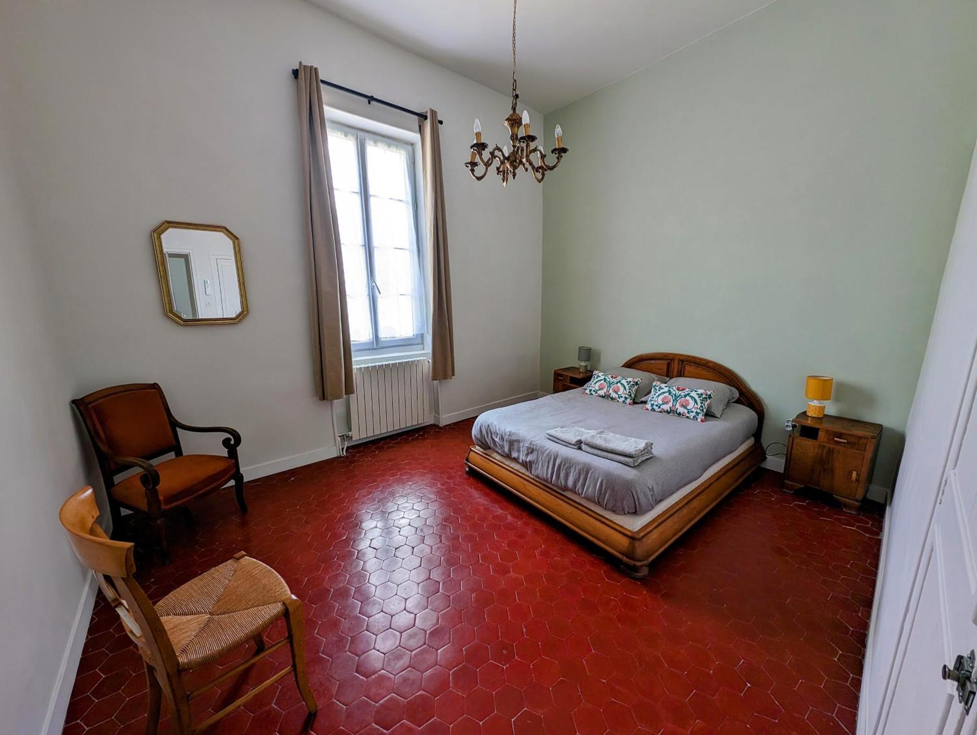 Maison De Style Tout Confort, Position Ideale, Avec Clim Et Petit Exterieur Orange  Eksteriør billede