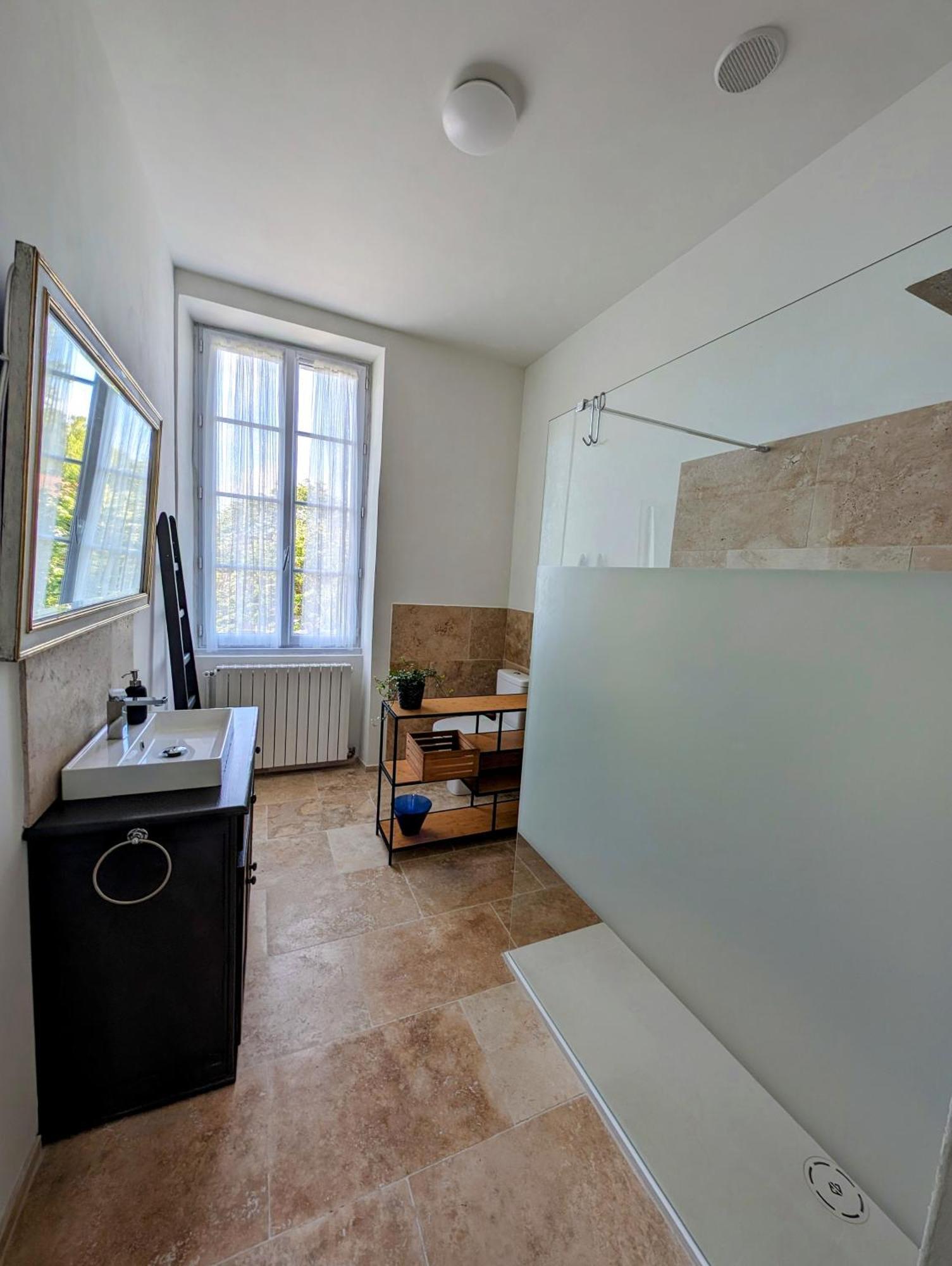 Maison De Style Tout Confort, Position Ideale, Avec Clim Et Petit Exterieur Orange  Eksteriør billede